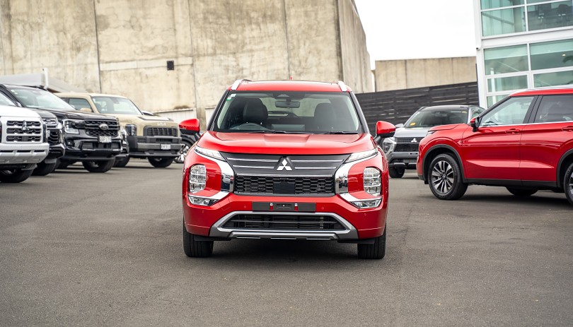 2026 Mitsubishi Outlander 3