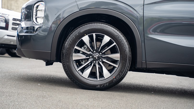 2026 Mitsubishi Outlander 6