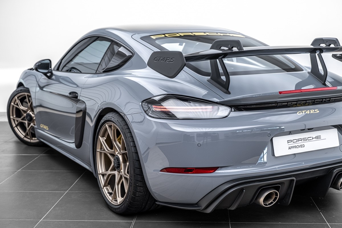 Porsche 718 GT4 RS (982) Weissach Package