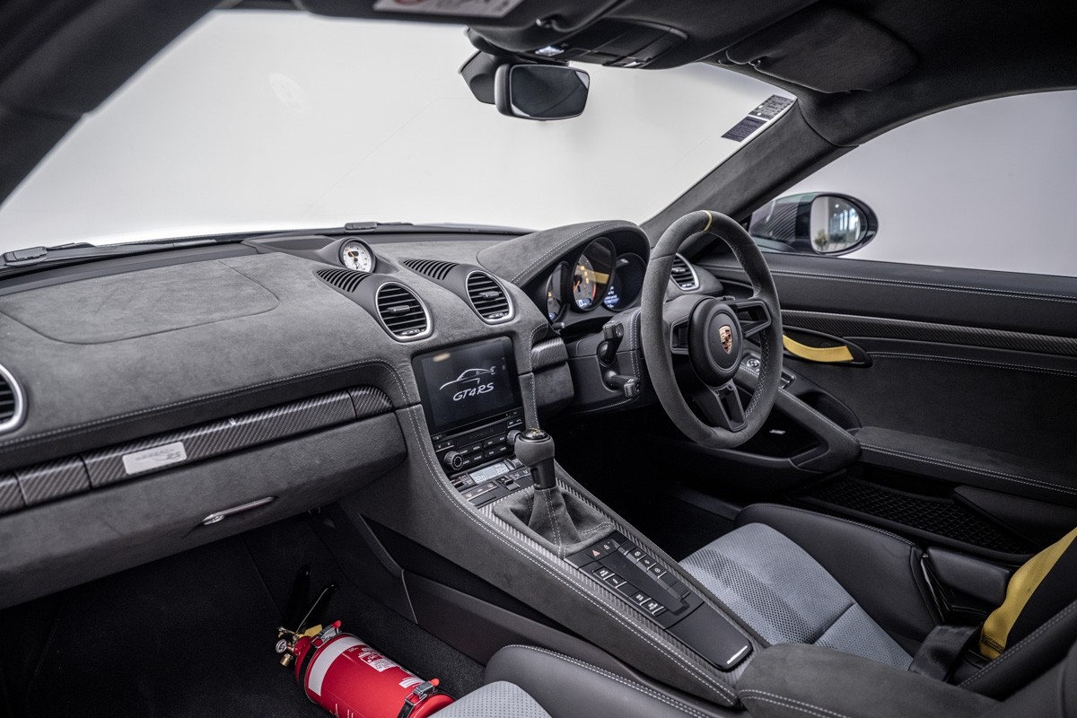 Porsche 718 GT4 RS (982) Weissach Package