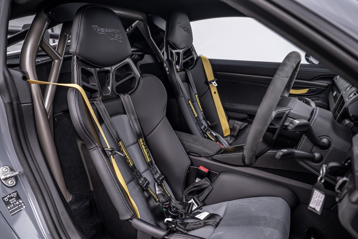 Porsche 718 GT4 RS (982) Weissach Package