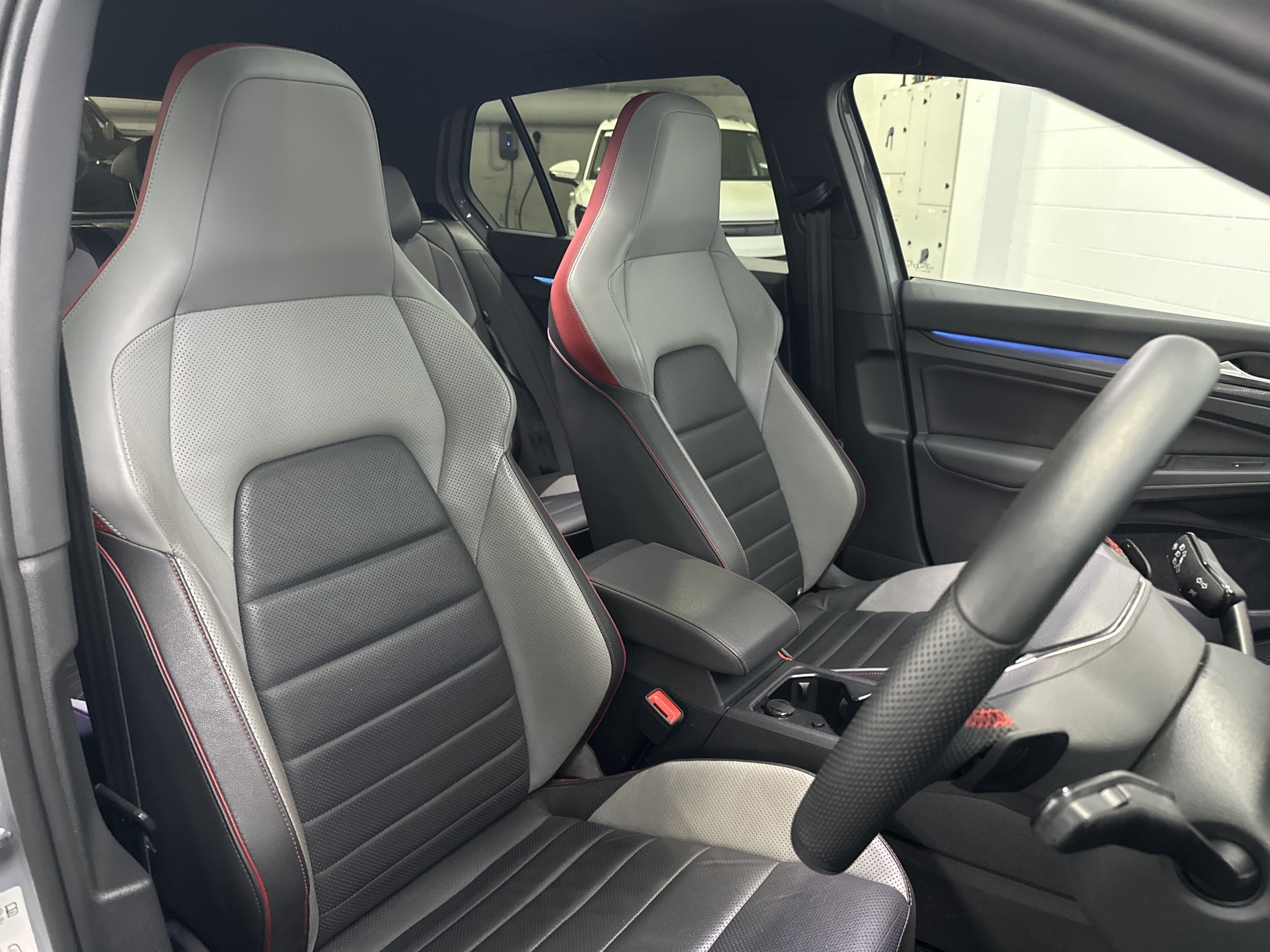 Volkswagen Golf GTI DSG