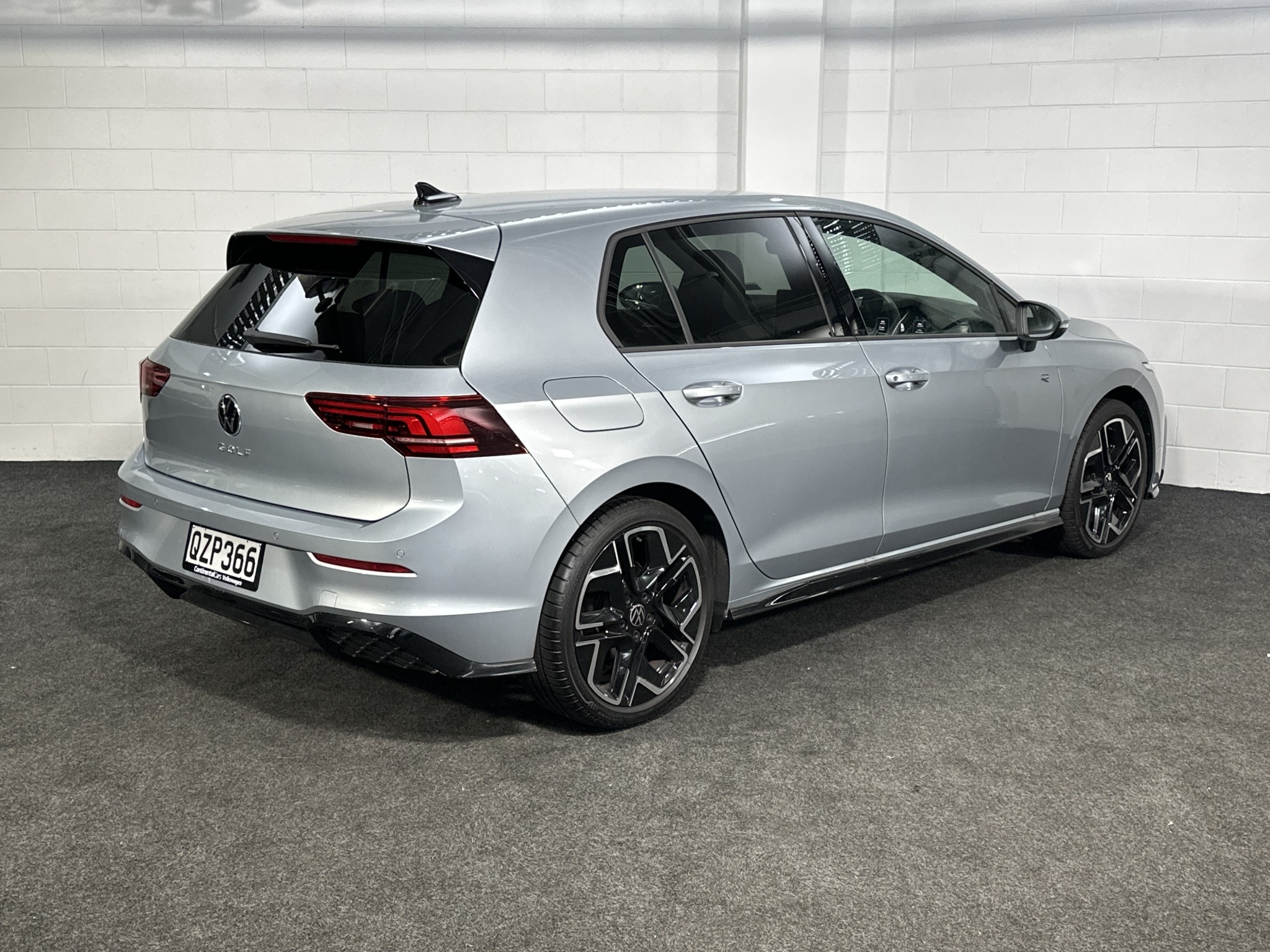 Volkswagen Golf 8.5 R-LINE