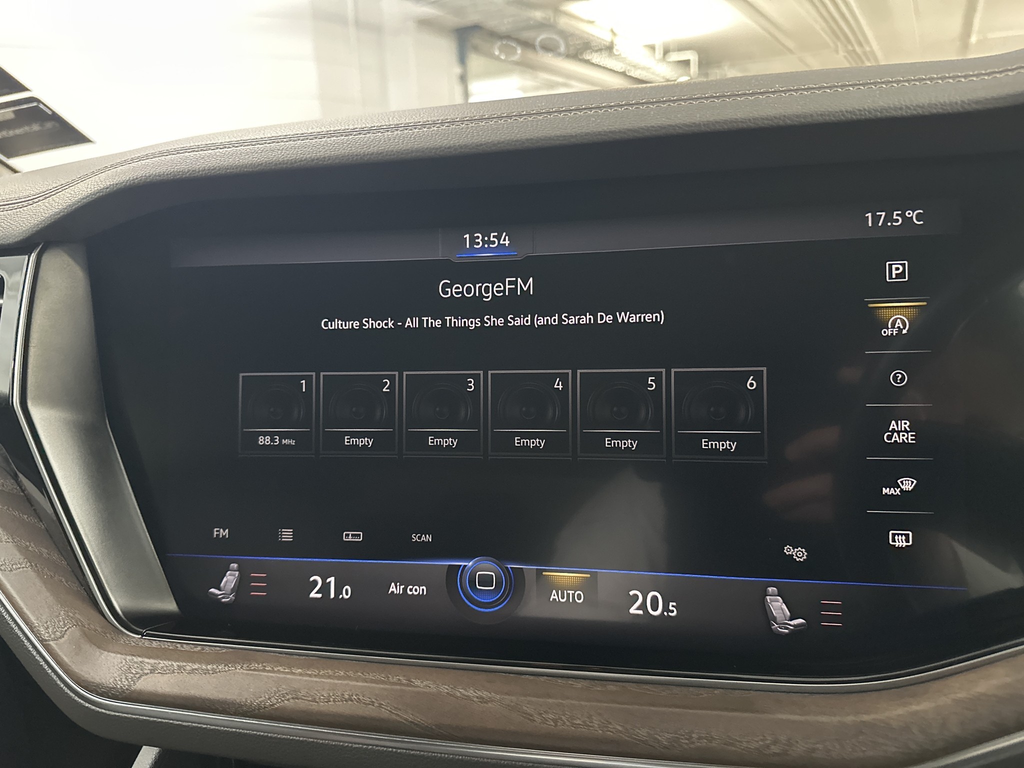 Volkswagen Touareg V6 S