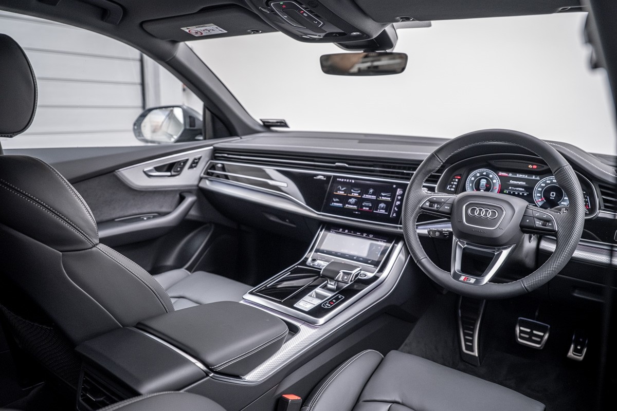 Audi Q8 55 TFSI QUATTRO TIPTRONIC