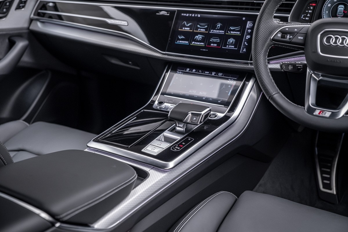 Audi Q8 55 TFSI QUATTRO TIPTRONIC