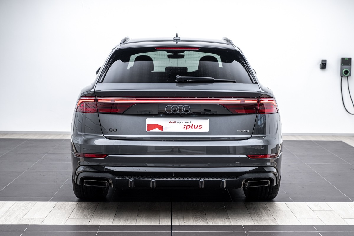 Audi Q8 55 TFSI QUATTRO TIPTRONIC