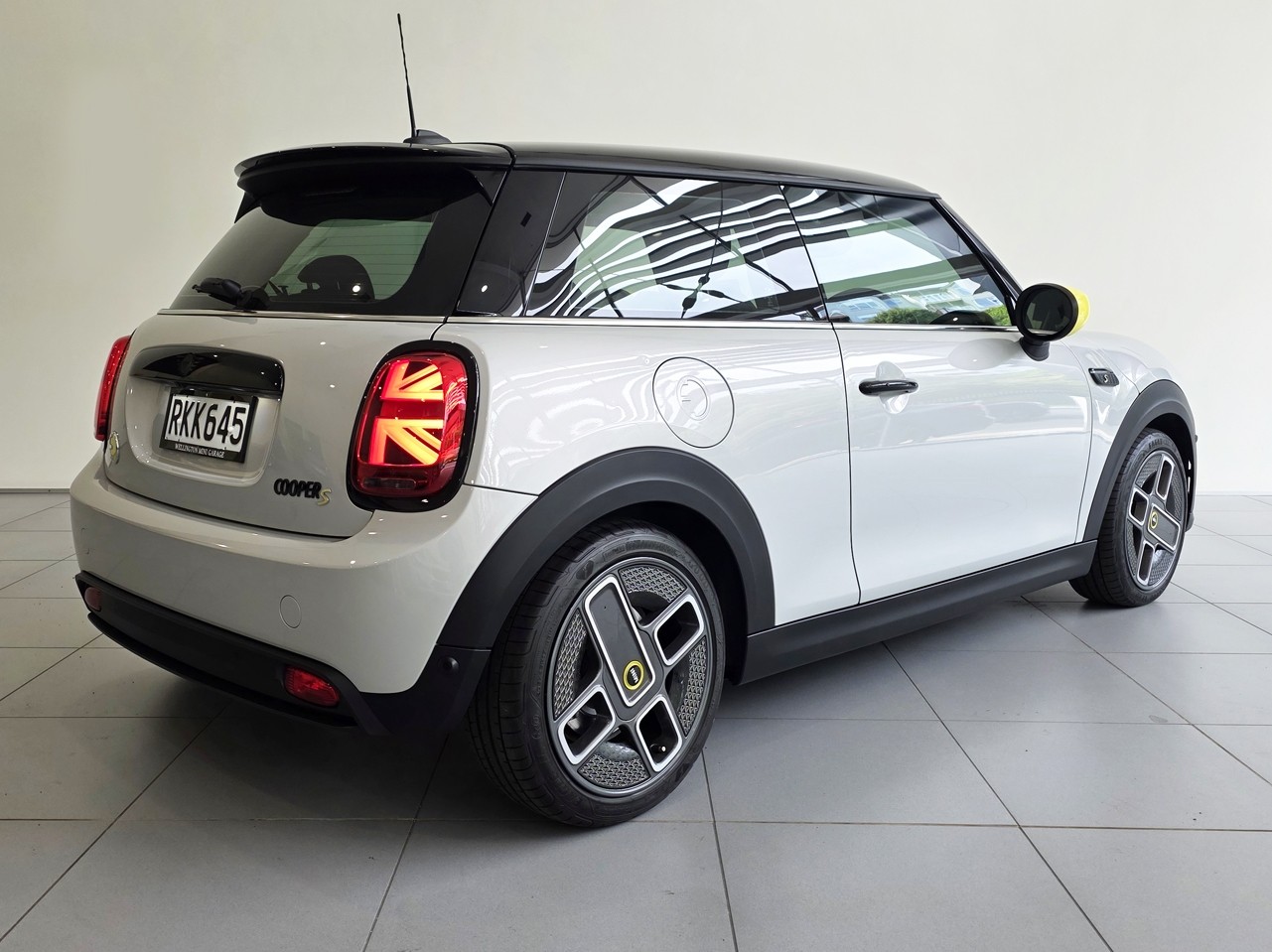 MINI Cooper SE Hatch Classic