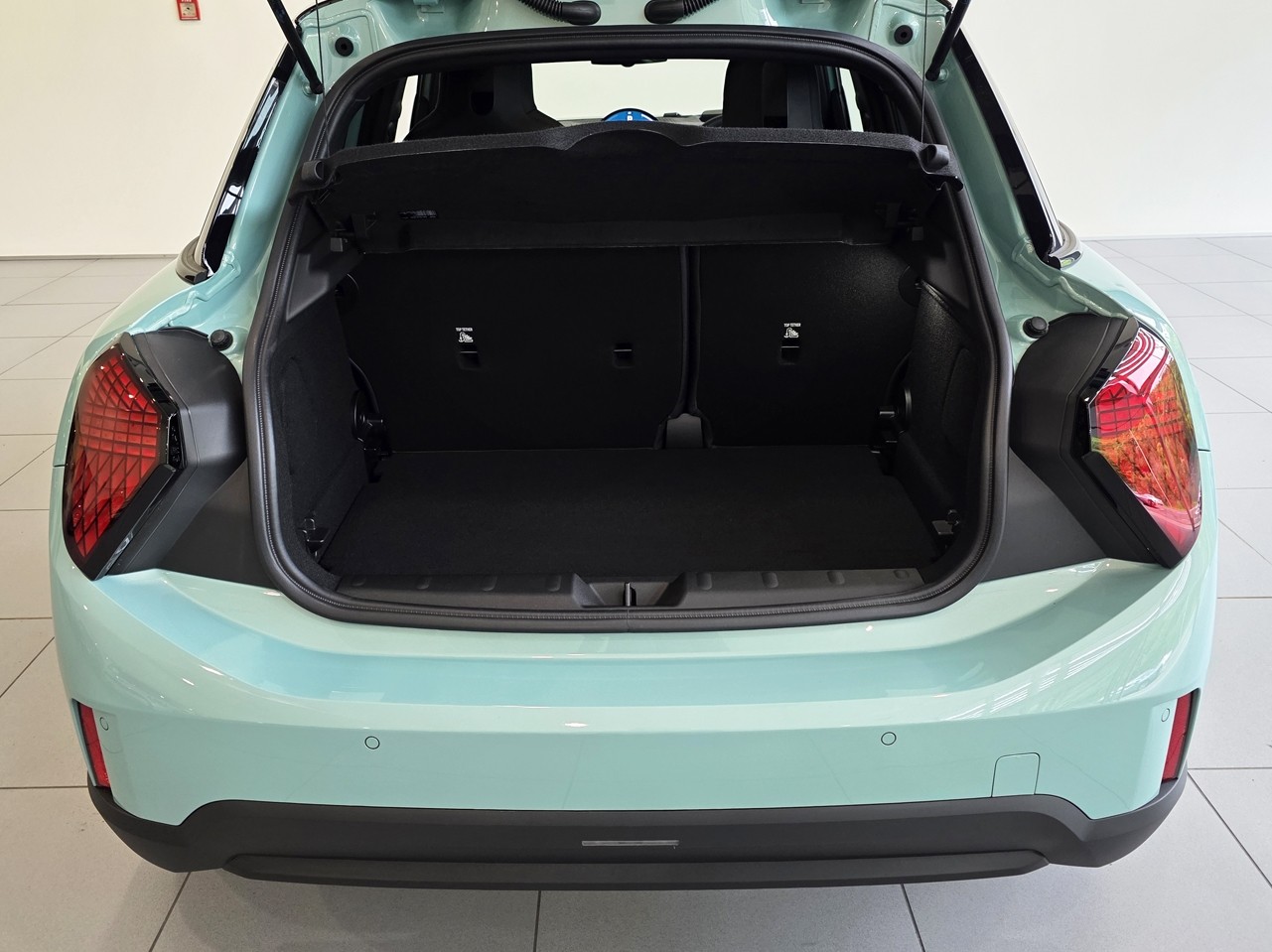 MINI Cooper C Favoured Spec 5dr