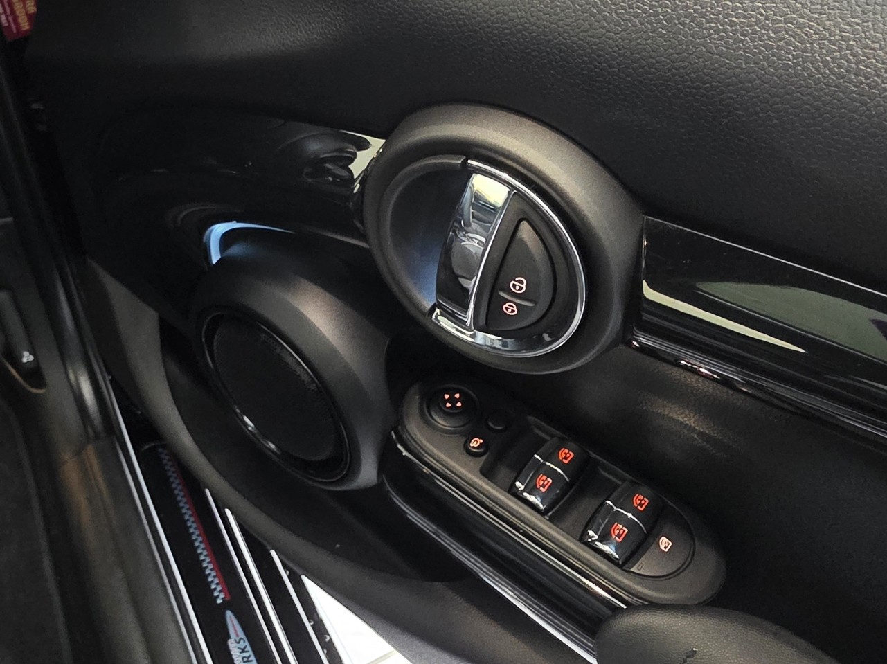 MINI Cooper S 5-Dr Hatch JCW Sport