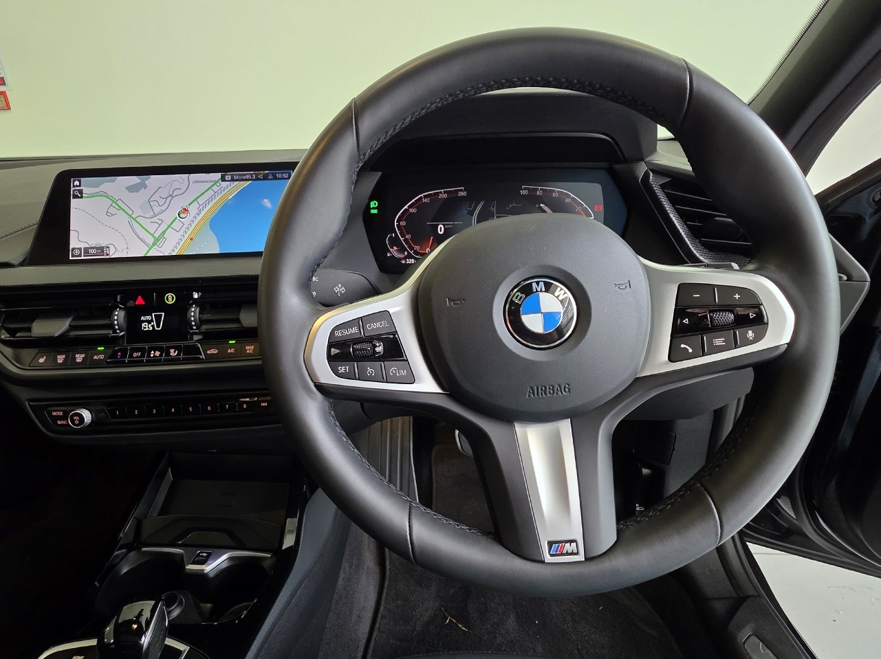 BMW 118i Hatch M Sport - Innovations Package