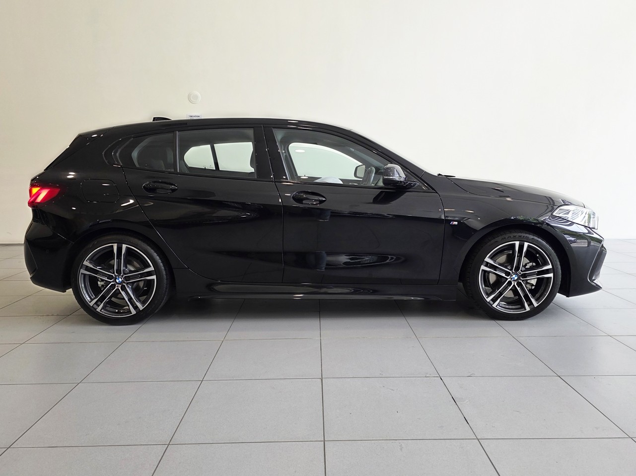 BMW 118i Hatch M Sport - Innovations Package