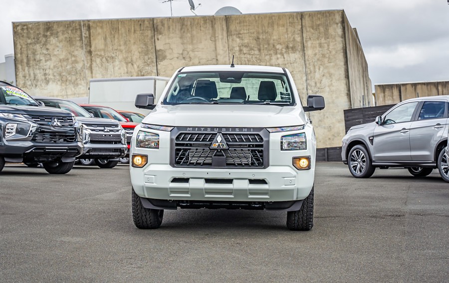 2026 Mitsubishi Triton 3