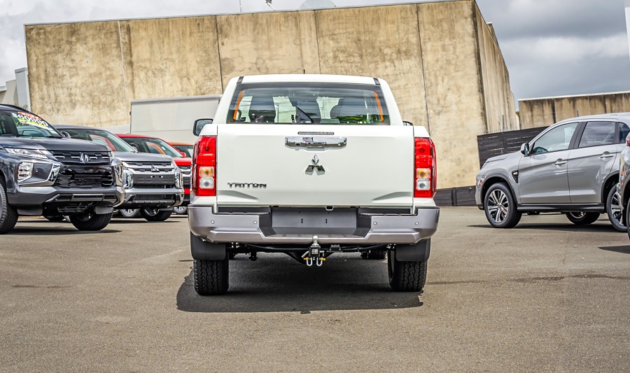 2026 Mitsubishi Triton 4