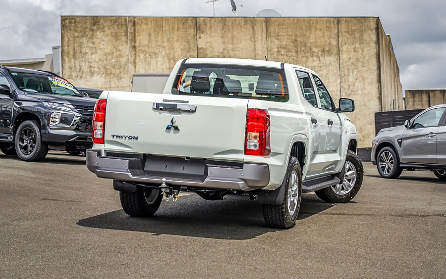 2026 Mitsubishi Triton 2