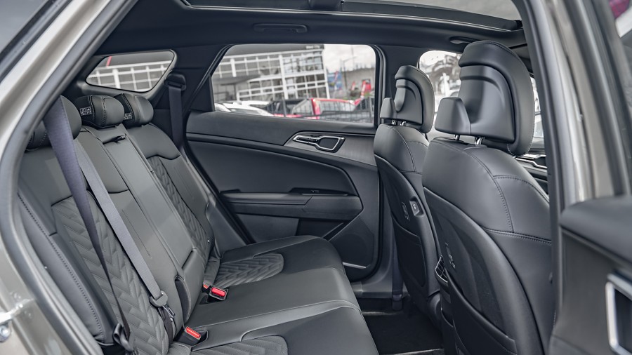 2025 Kia Sportage 16