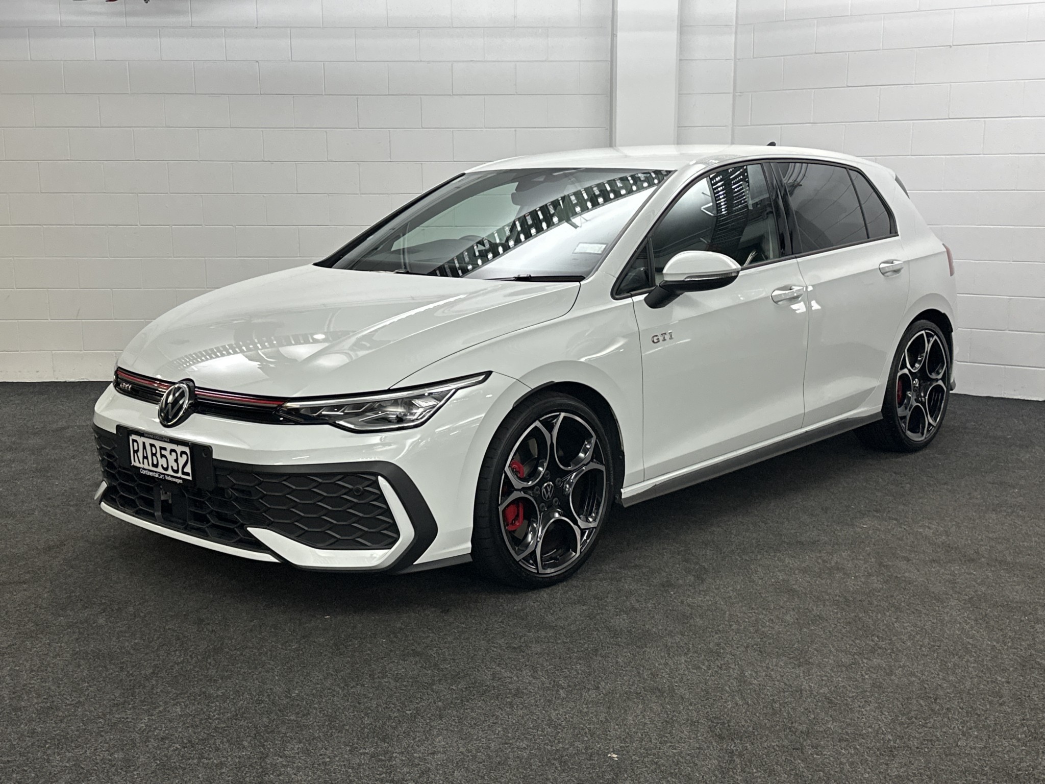 Volkswagen Golf Gti 2.0Pt/7At