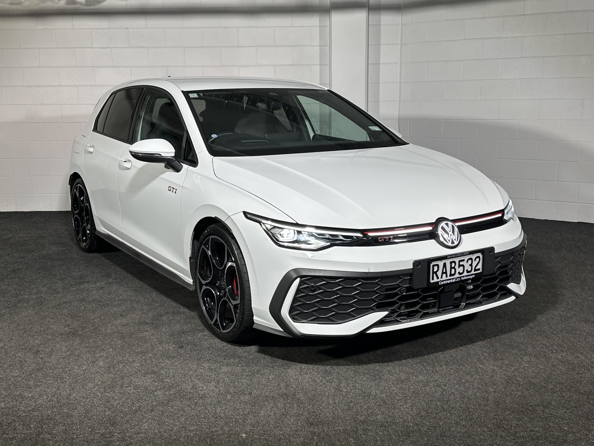 Volkswagen Golf Gti 2.0Pt/7At