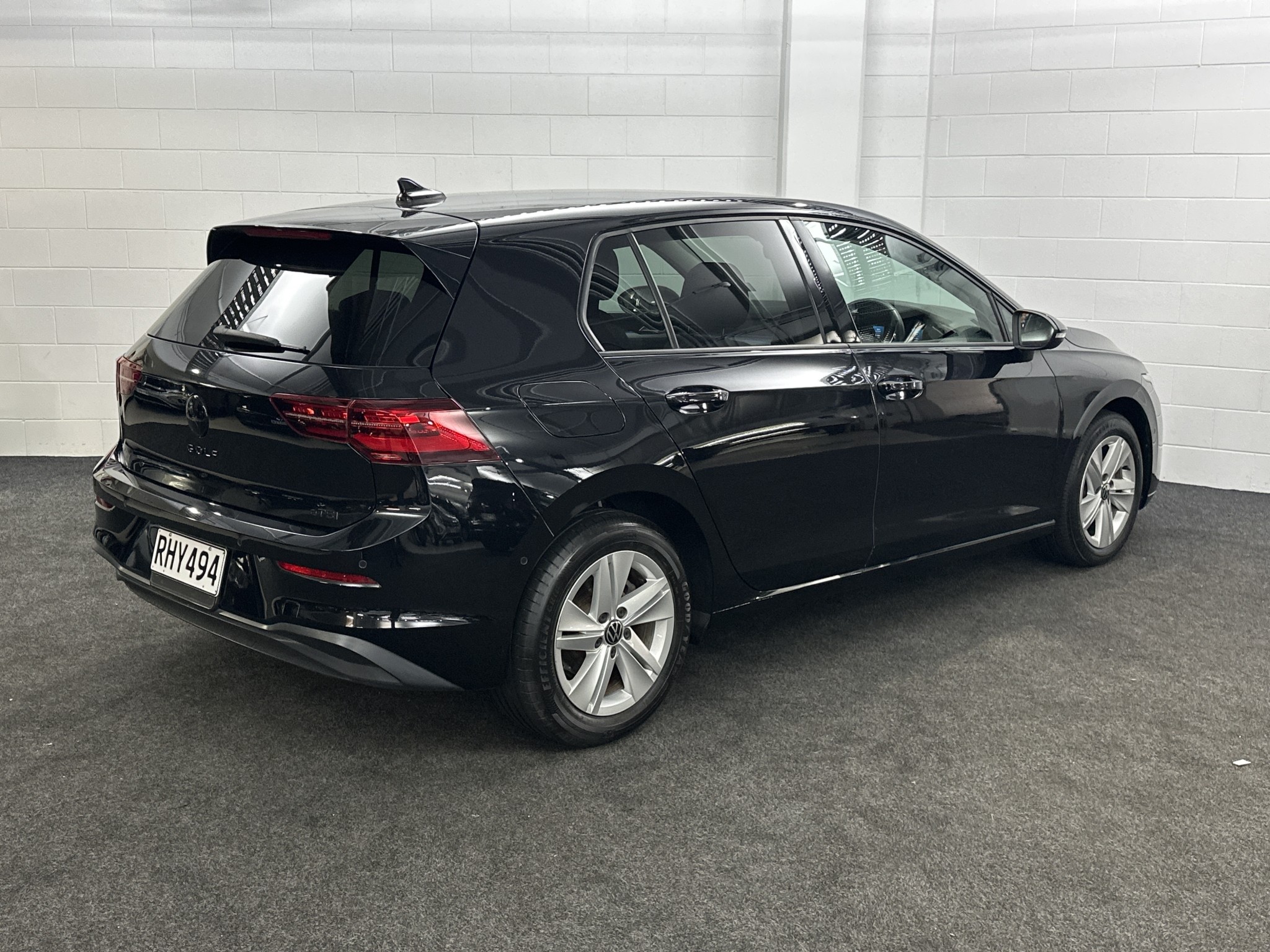 Volkswagen Golf Hybrid Active