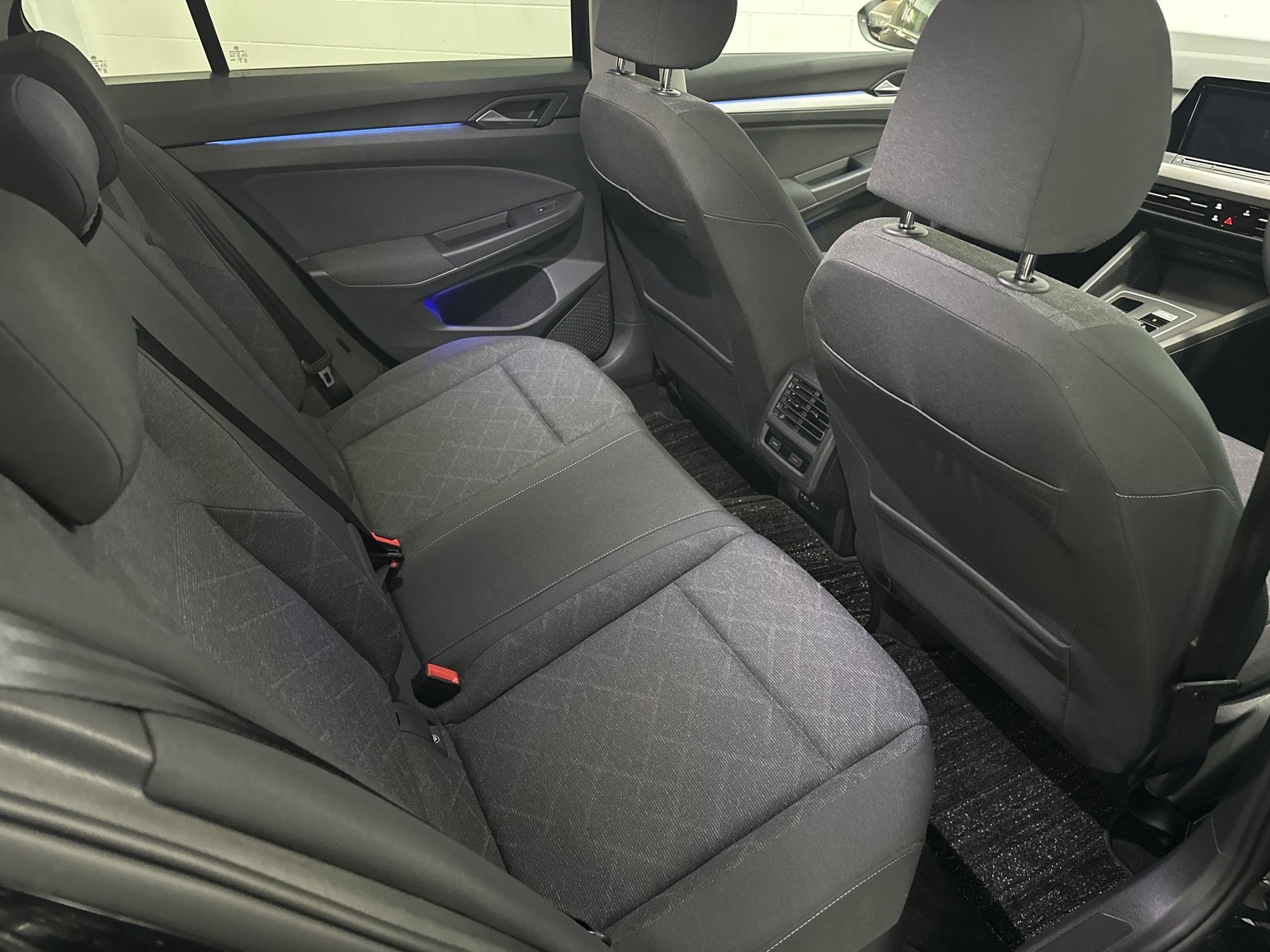 Volkswagen Golf Hybrid Active