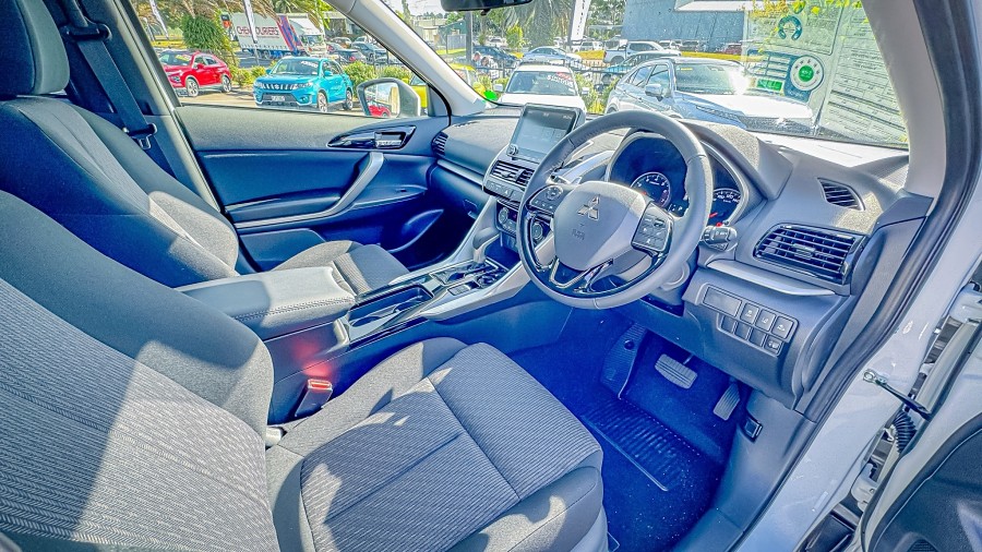 2026 Mitsubishi Eclipse Cross 8