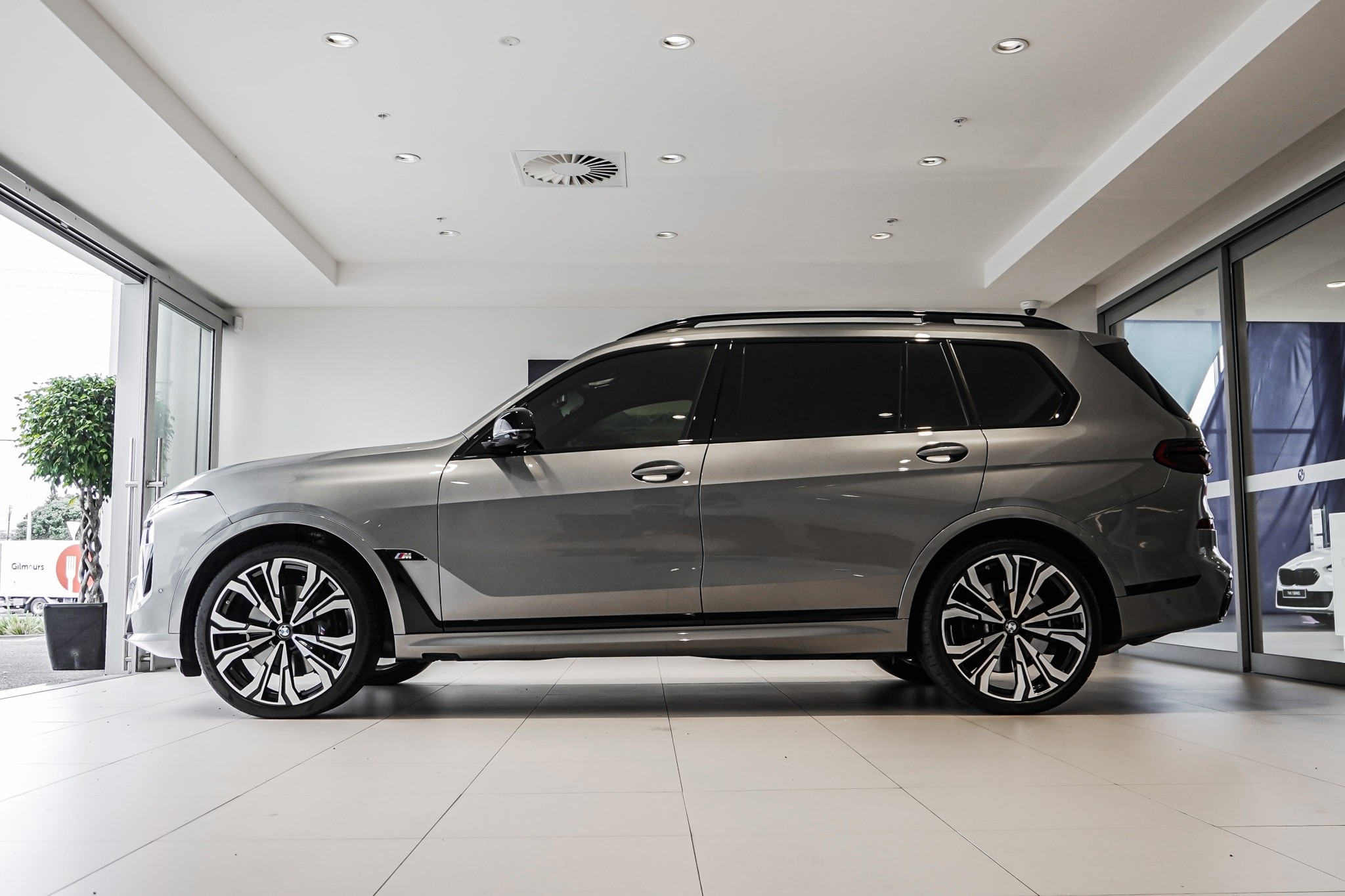 BMW X7 M60i