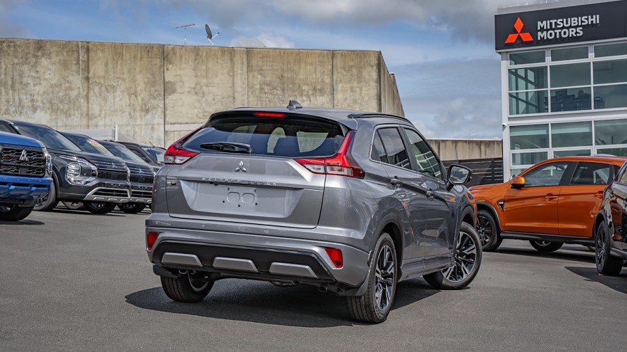 2025 Mitsubishi Eclipse Cross 2