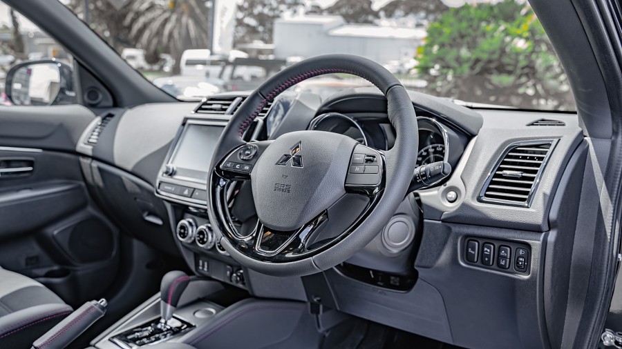 2025 Mitsubishi ASX 9