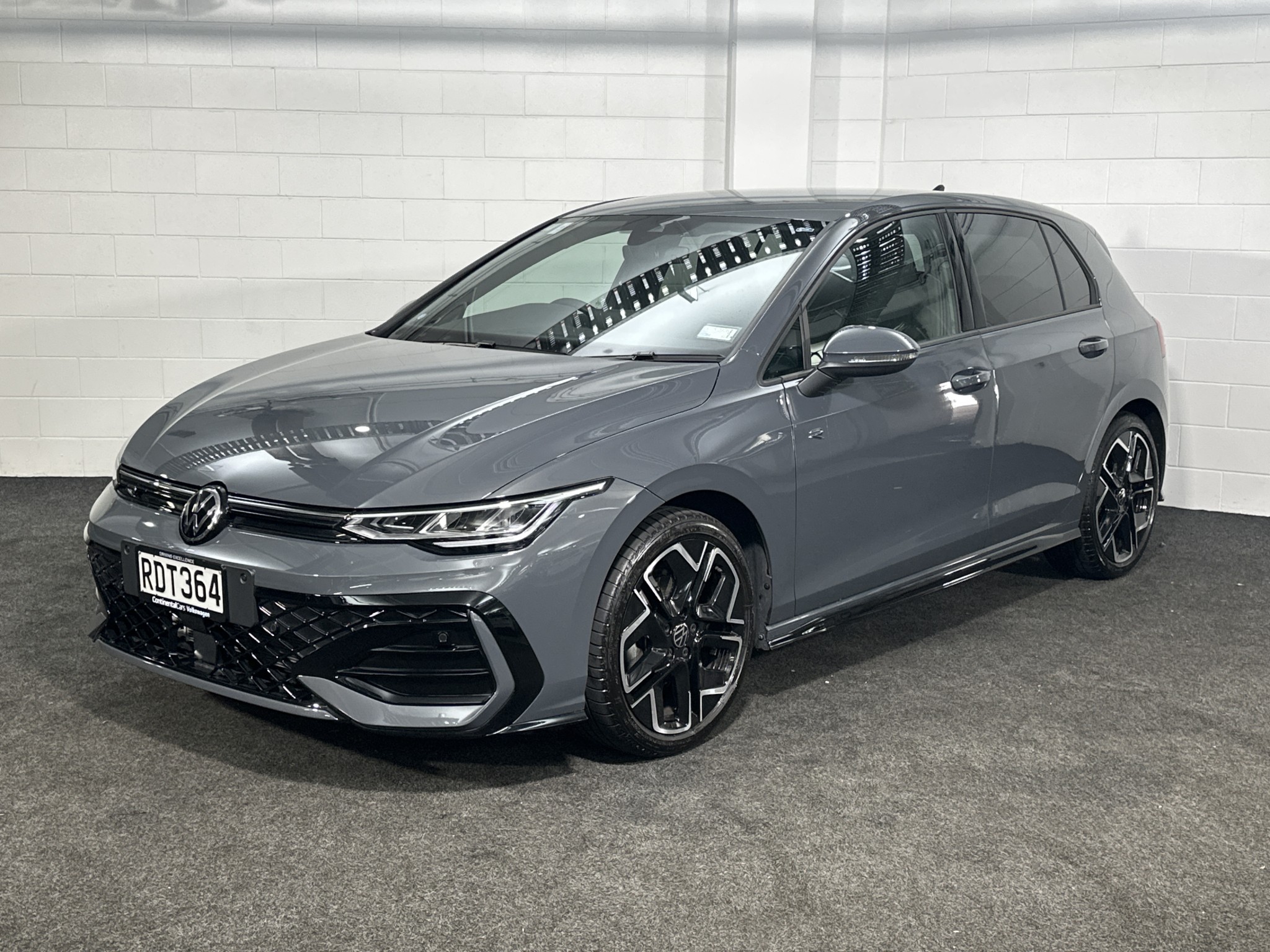 Volkswagen Golf 8.5 R-LINE