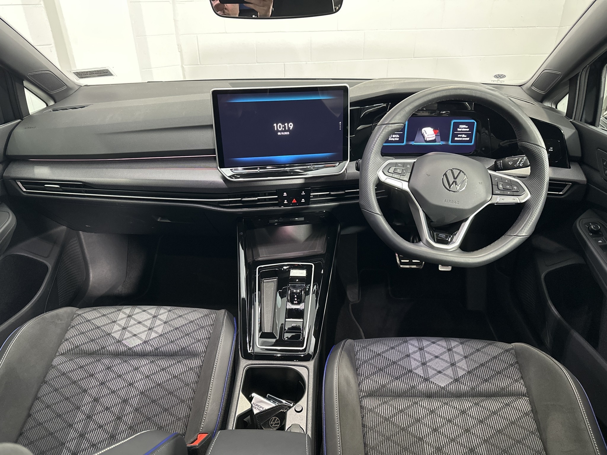 Volkswagen Golf 8.5 R-LINE