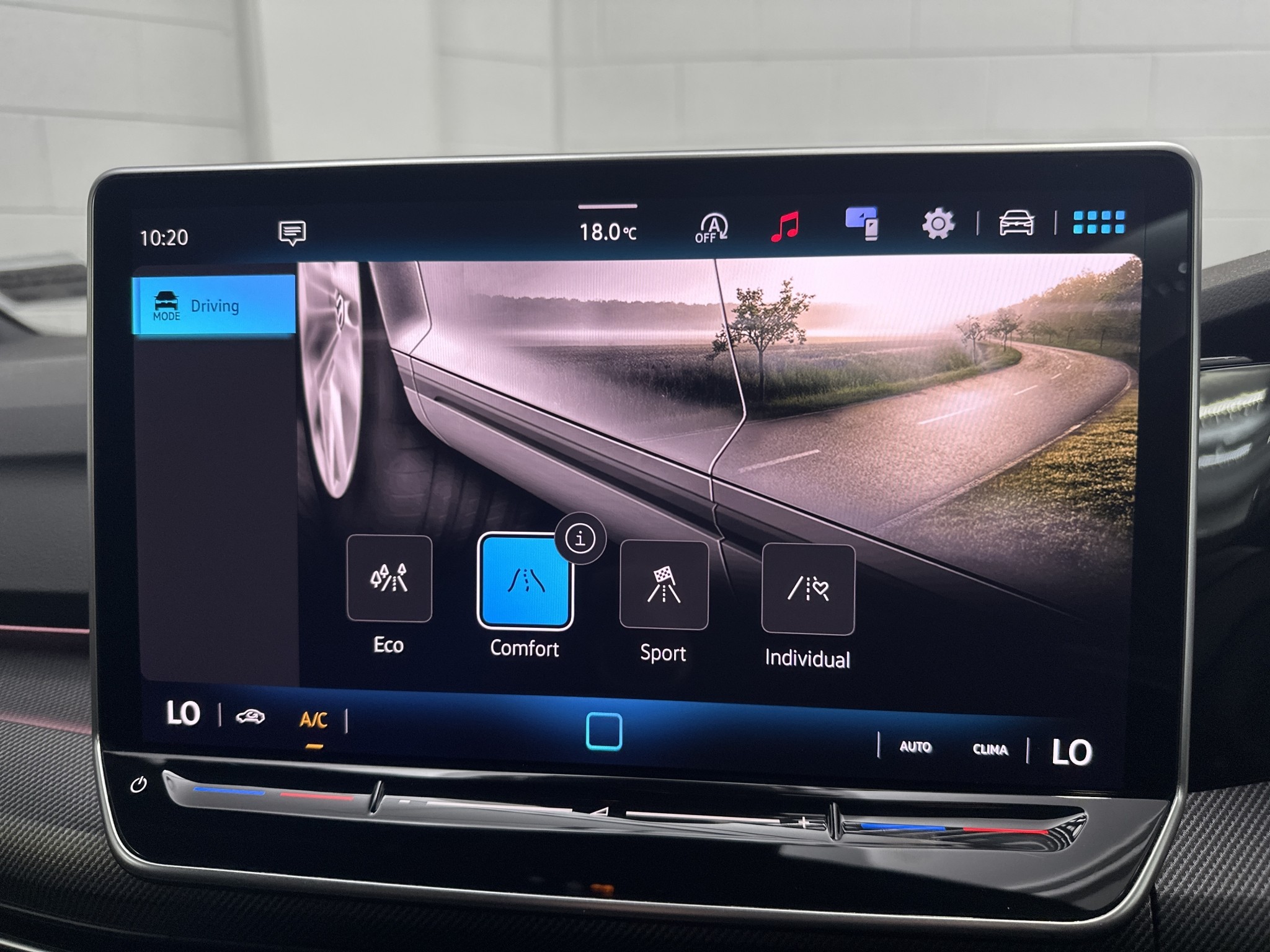 Volkswagen Golf 8.5 R-LINE