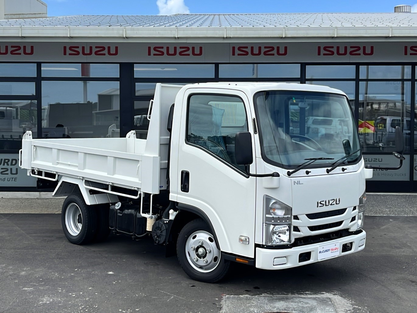 2025 Isuzu NLR250S AMT Factory Tipper