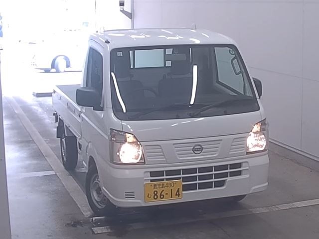 2024 Nissan Clipper DX 4WD Flatdeck Truck