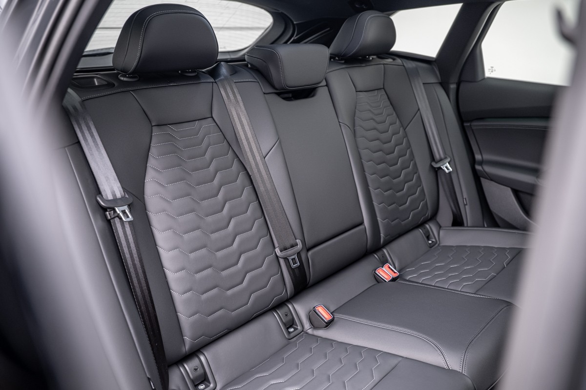 Audi A6 AVANT E-TRON S LINE QUATTRO