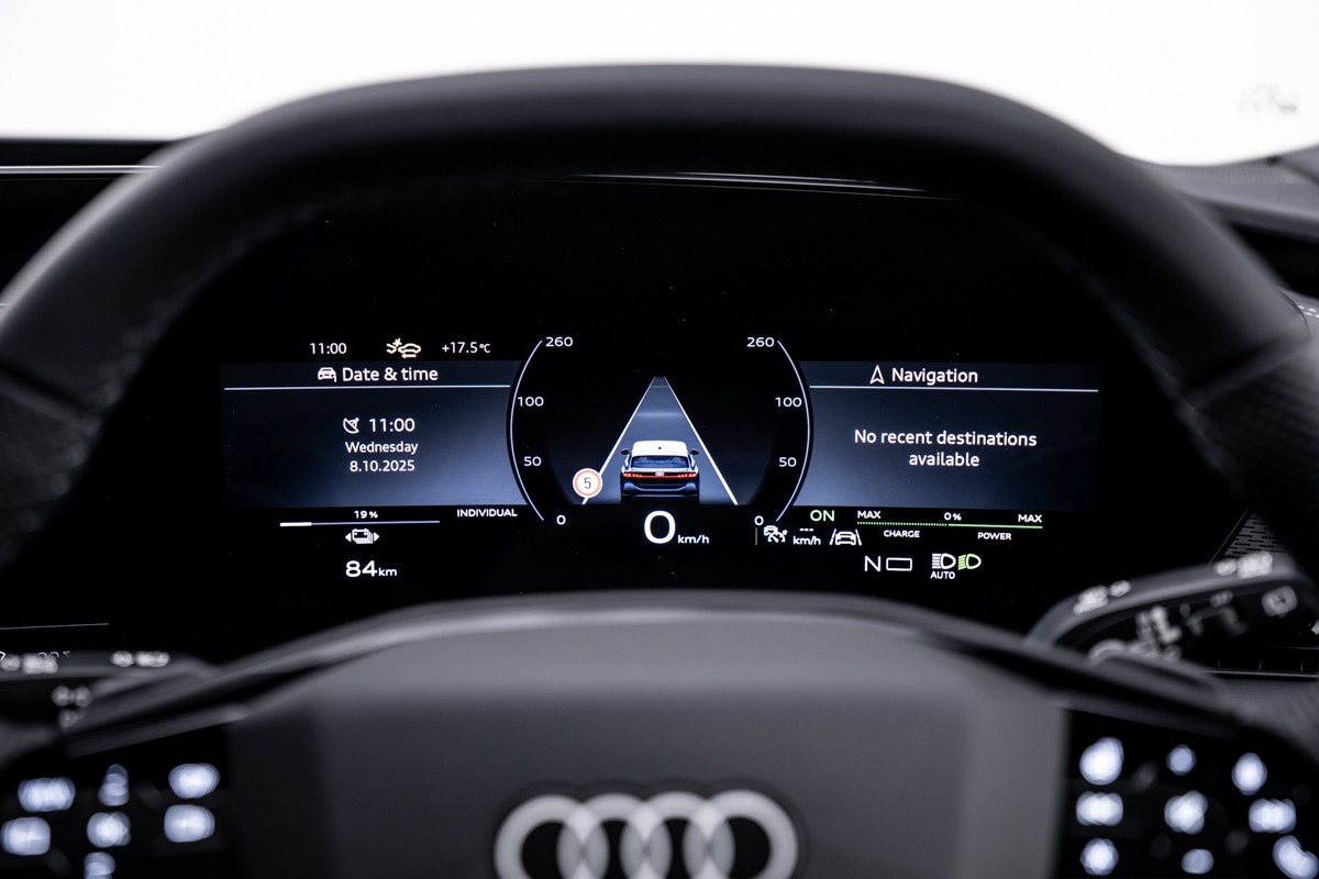 Audi A6 AVANT E-TRON S LINE QUATTRO