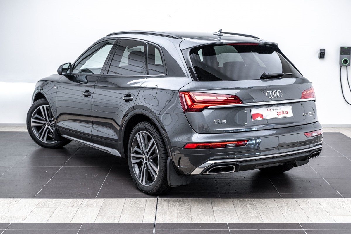 Audi Q5 50 TFSI E S LINE