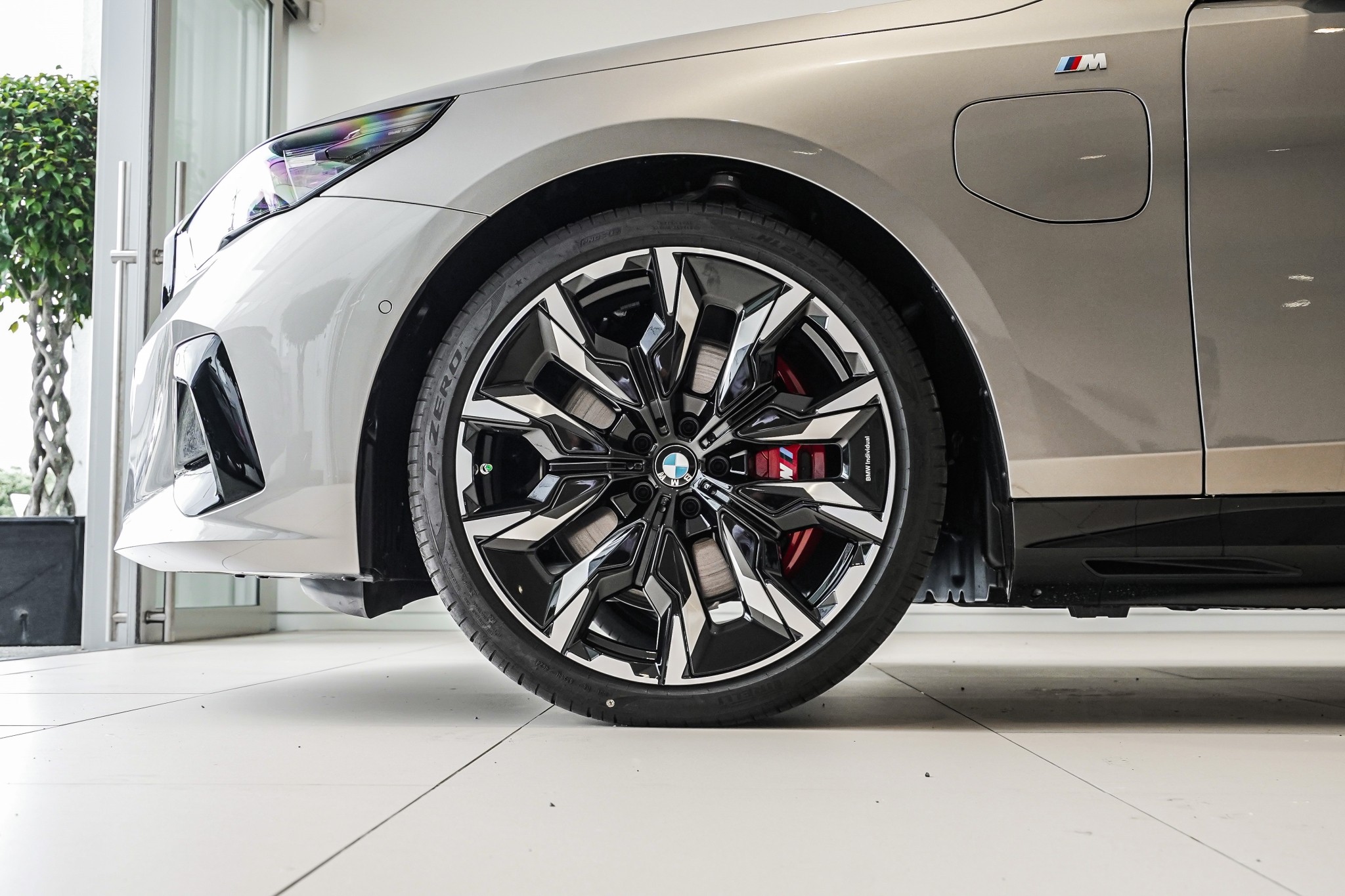 BMW 550e xDrive Sedan