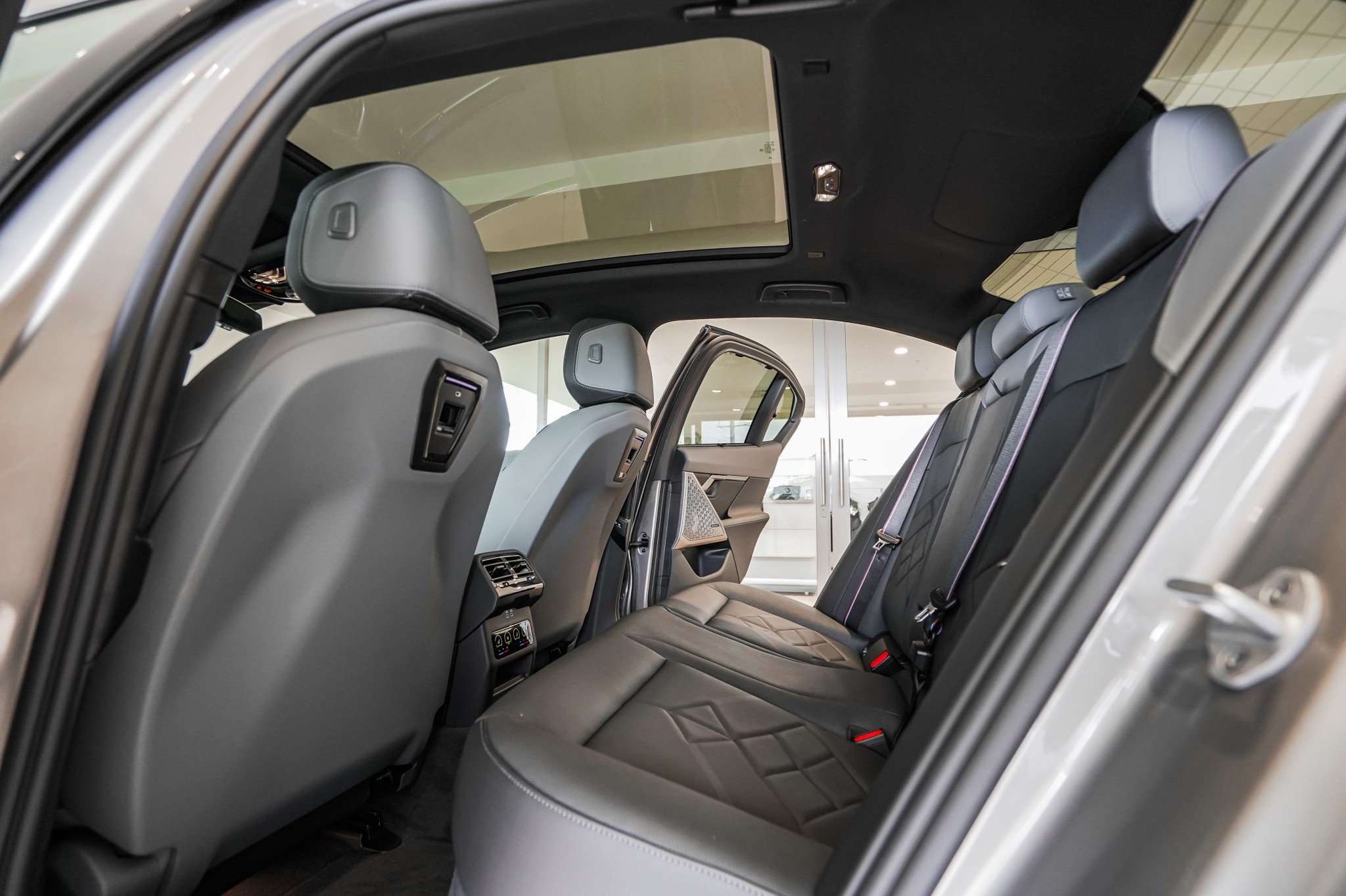 BMW 550e xDrive Sedan