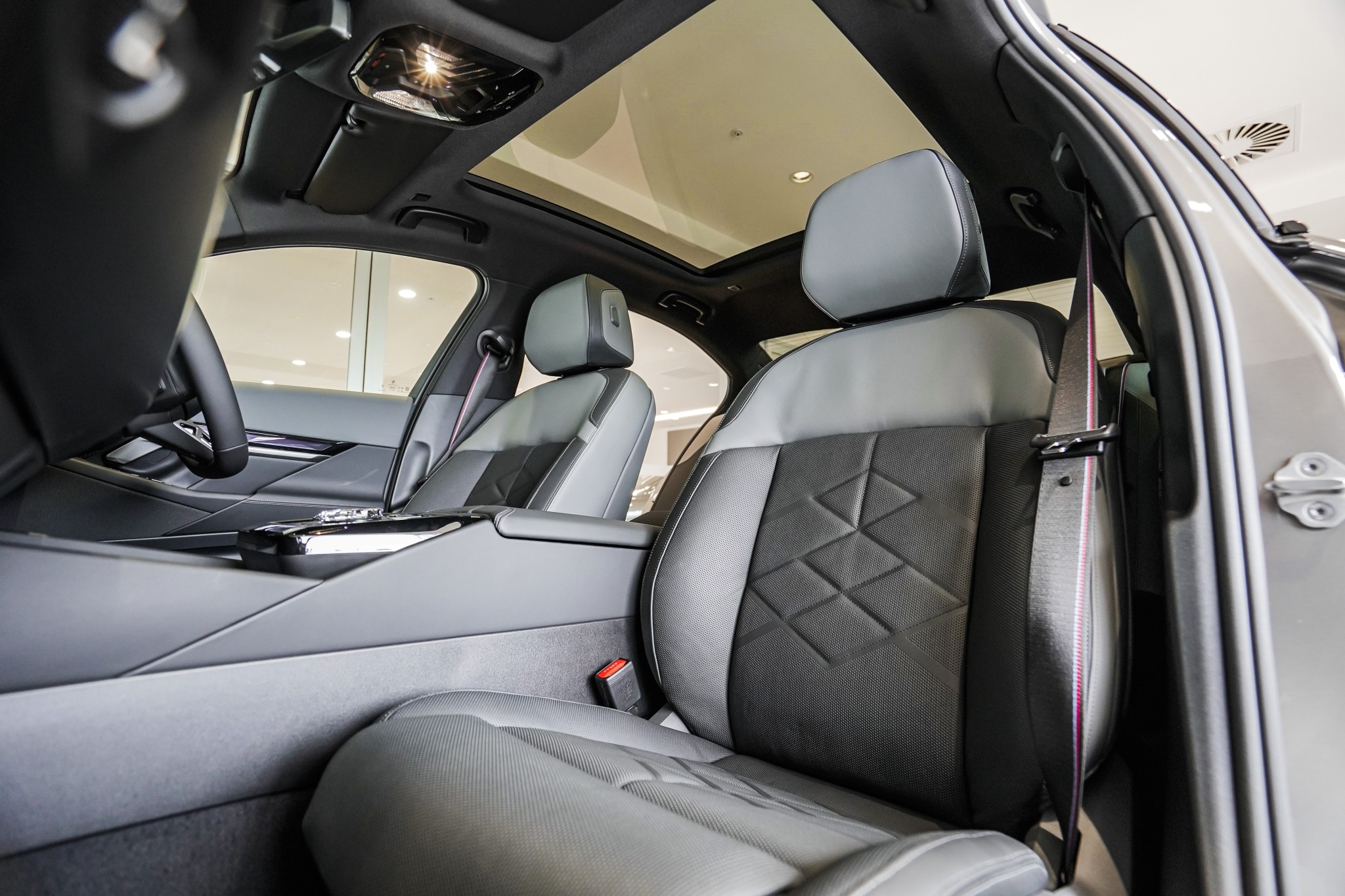 BMW 550e xDrive Sedan