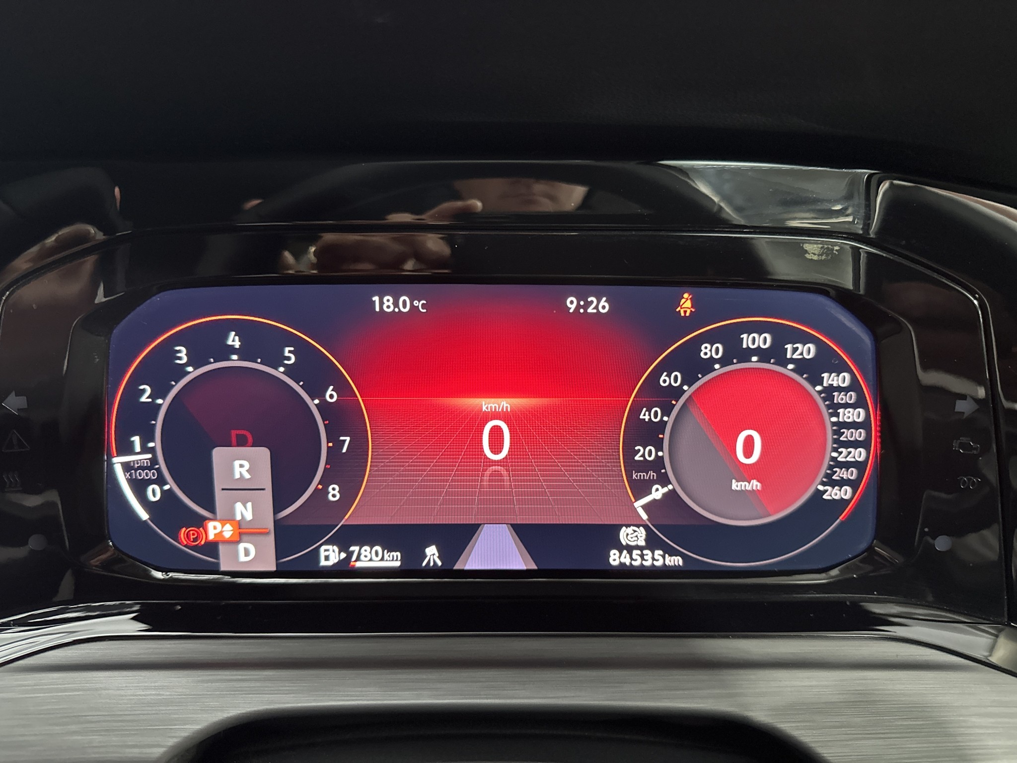 Volkswagen Golf E-TSi Style