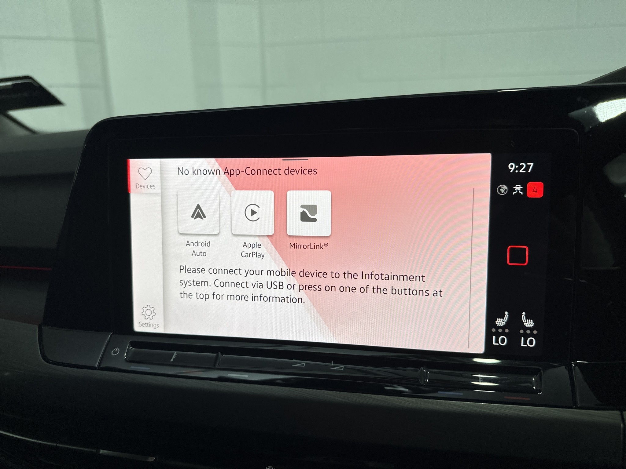 Volkswagen Golf E-TSi Style