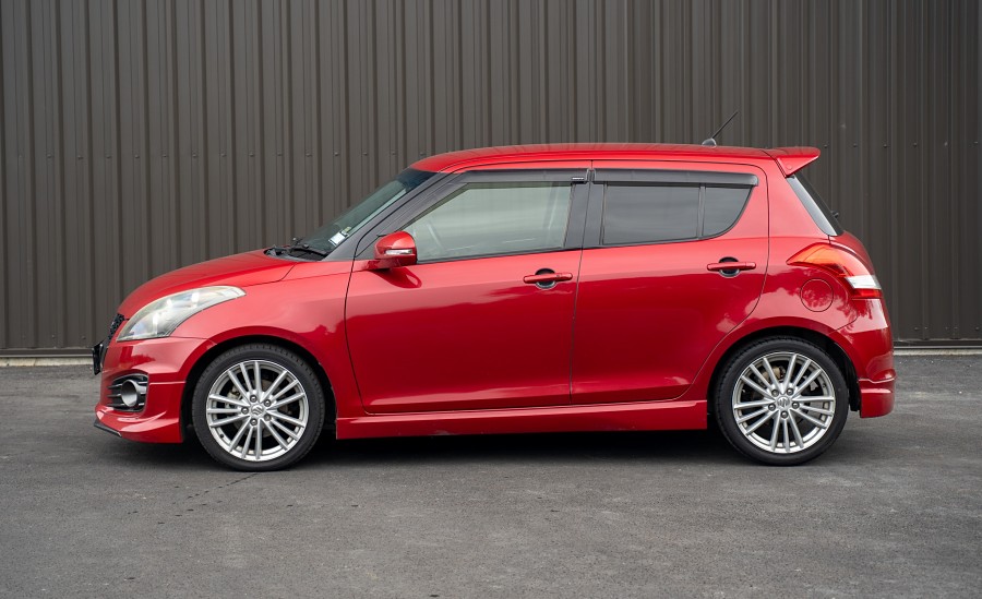 2012 Suzuki Swift 5