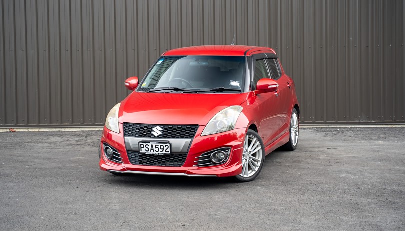 2012 Suzuki Swift 1