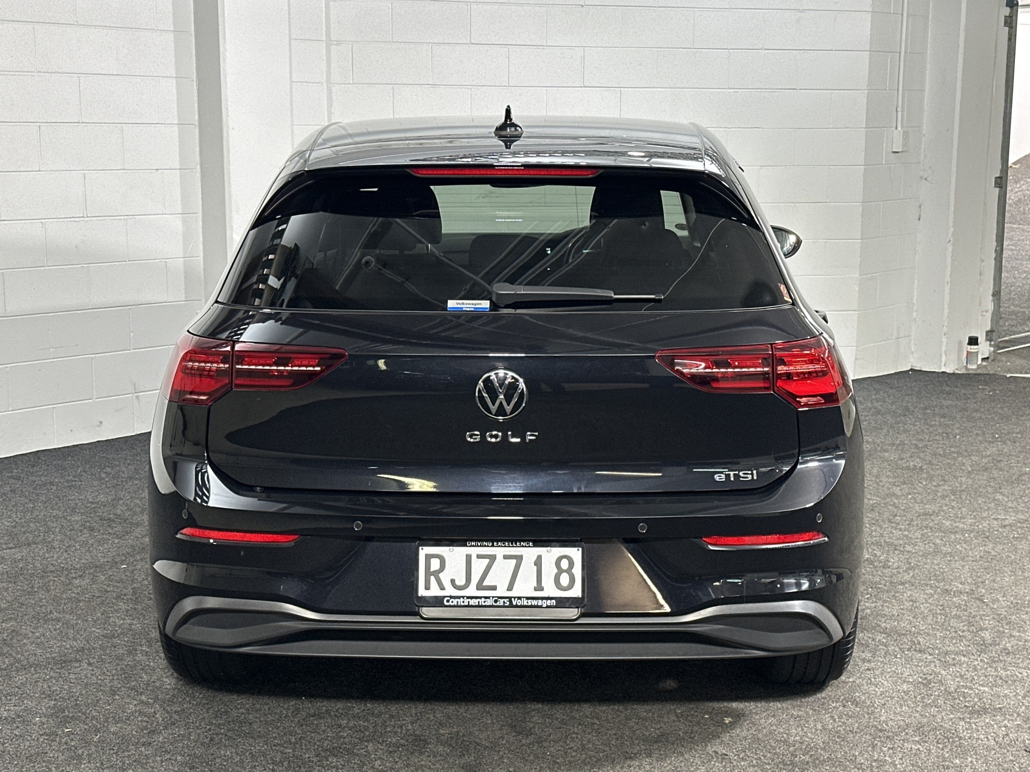 Volkswagen Golf E-TSI ACTIVE