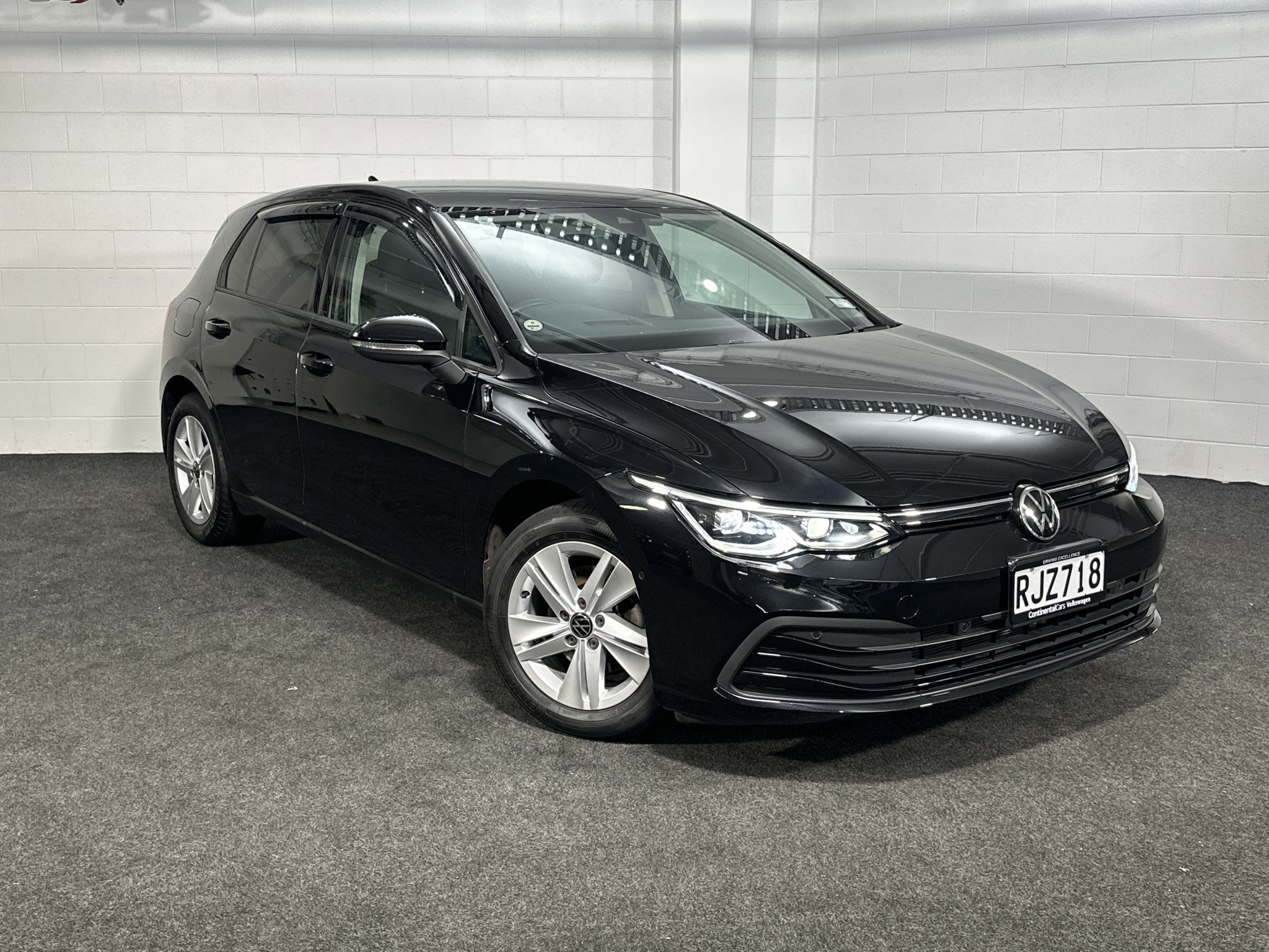 Volkswagen Golf E-TSI ACTIVE