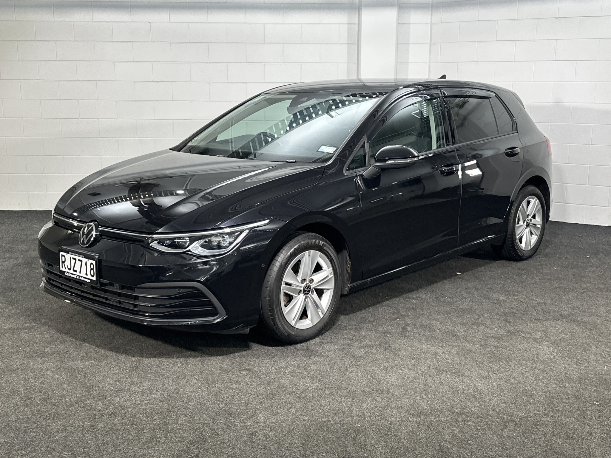 Volkswagen Golf E-TSI ACTIVE