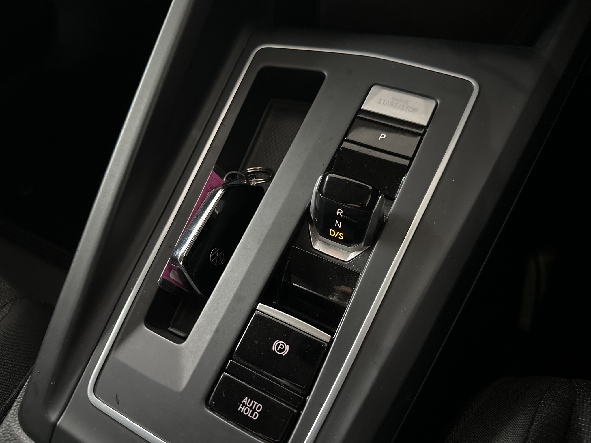 Volkswagen Golf E-TSI ACTIVE