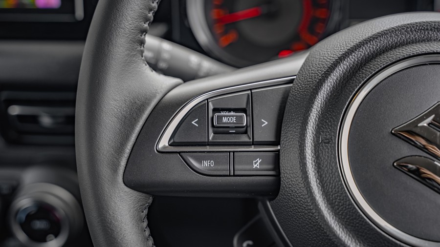 2025 Suzuki Jimny 14