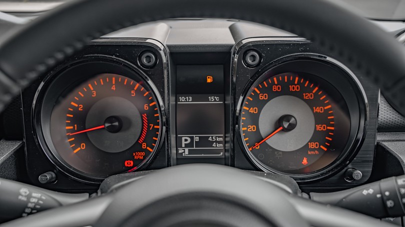 2025 Suzuki Jimny 13