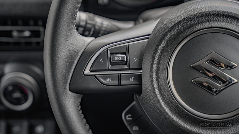 2025 Suzuki Jimny 13